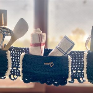 Crochet utility pocket